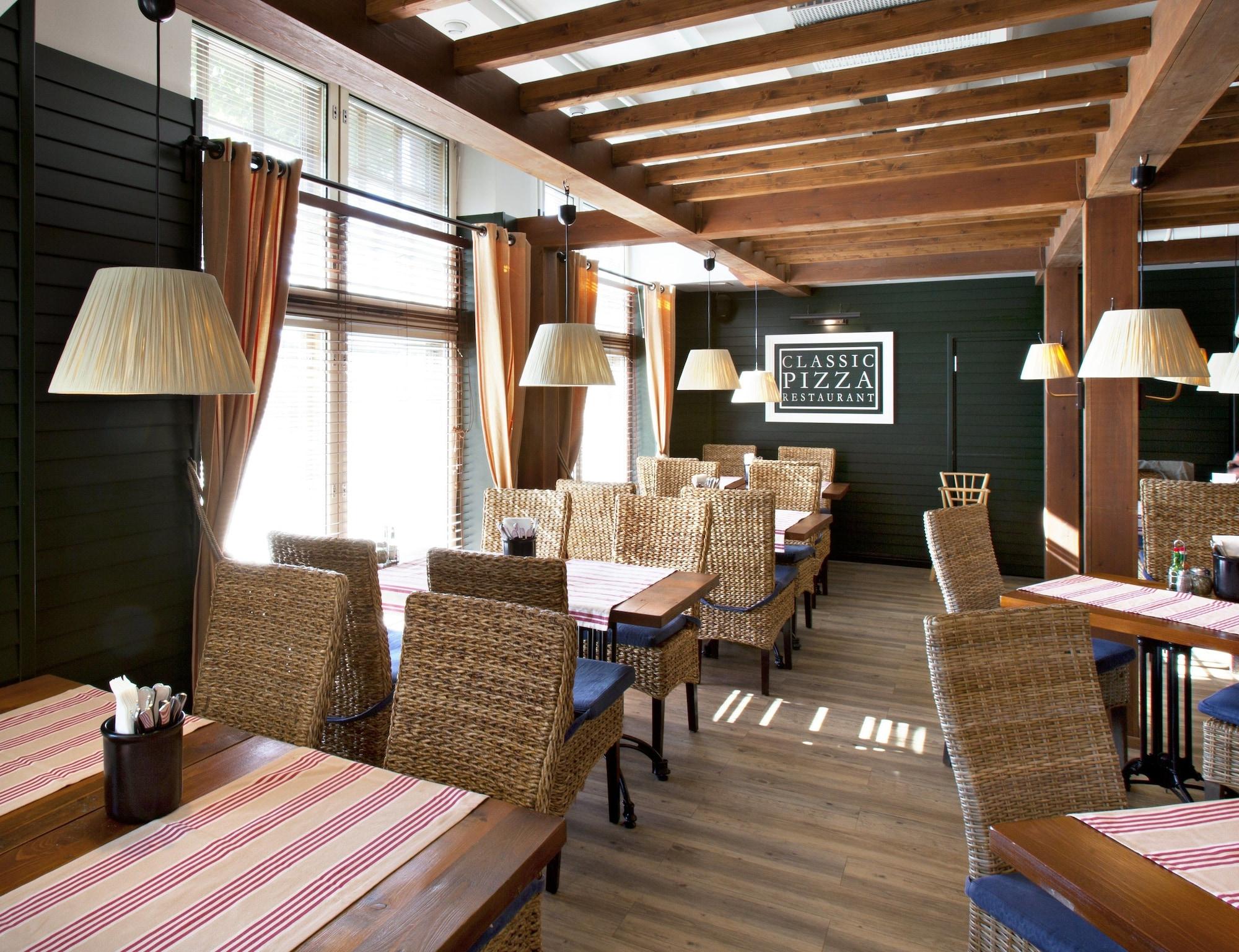 Restaurant Holiday Club Tampereen Kehräämö Apartments