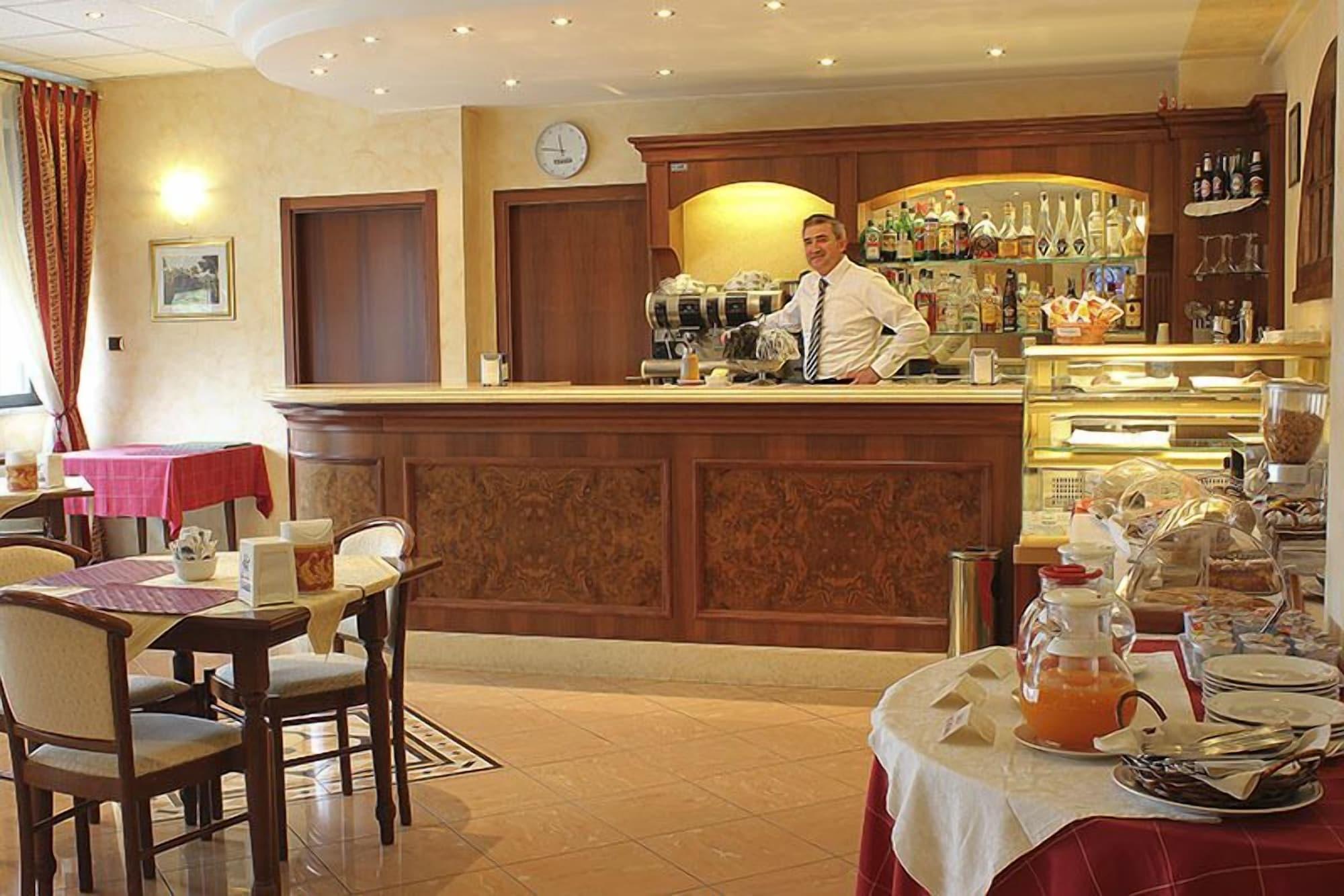 Bar/Salón Il Focolare Hotel