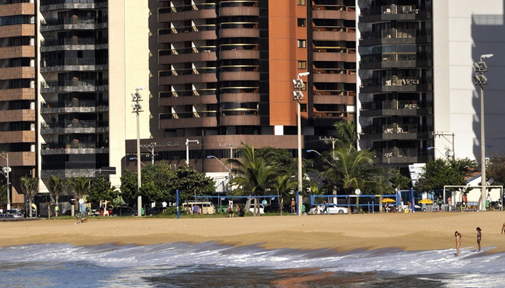 Vista Exterior Quality Suites Vila Velha