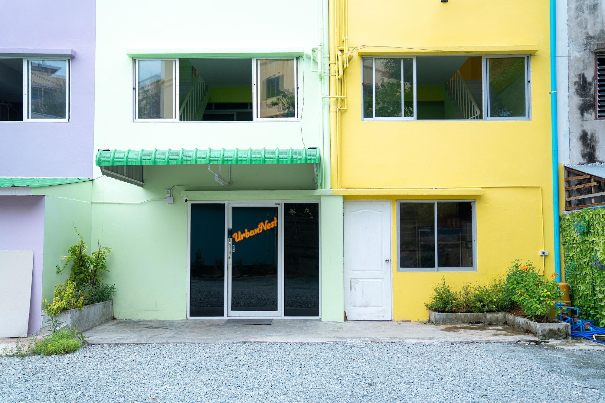Vista Exterior UrbanNest Hostel