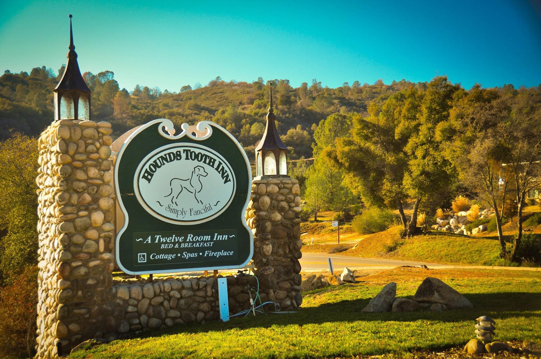 Instalaciones Recreativas Hounds Tooth Inn