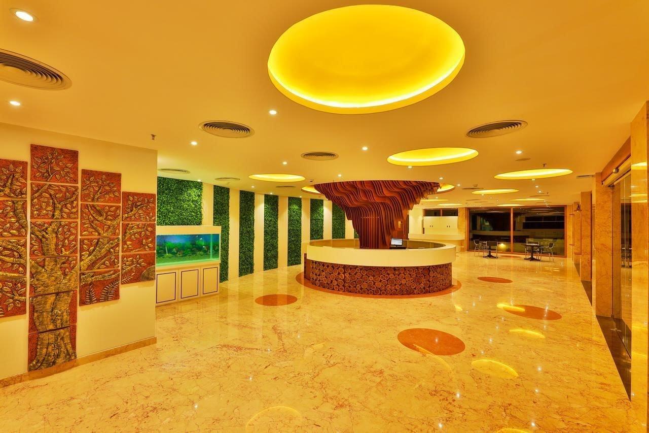 Vista Lobby Annai Resorts & Spa
