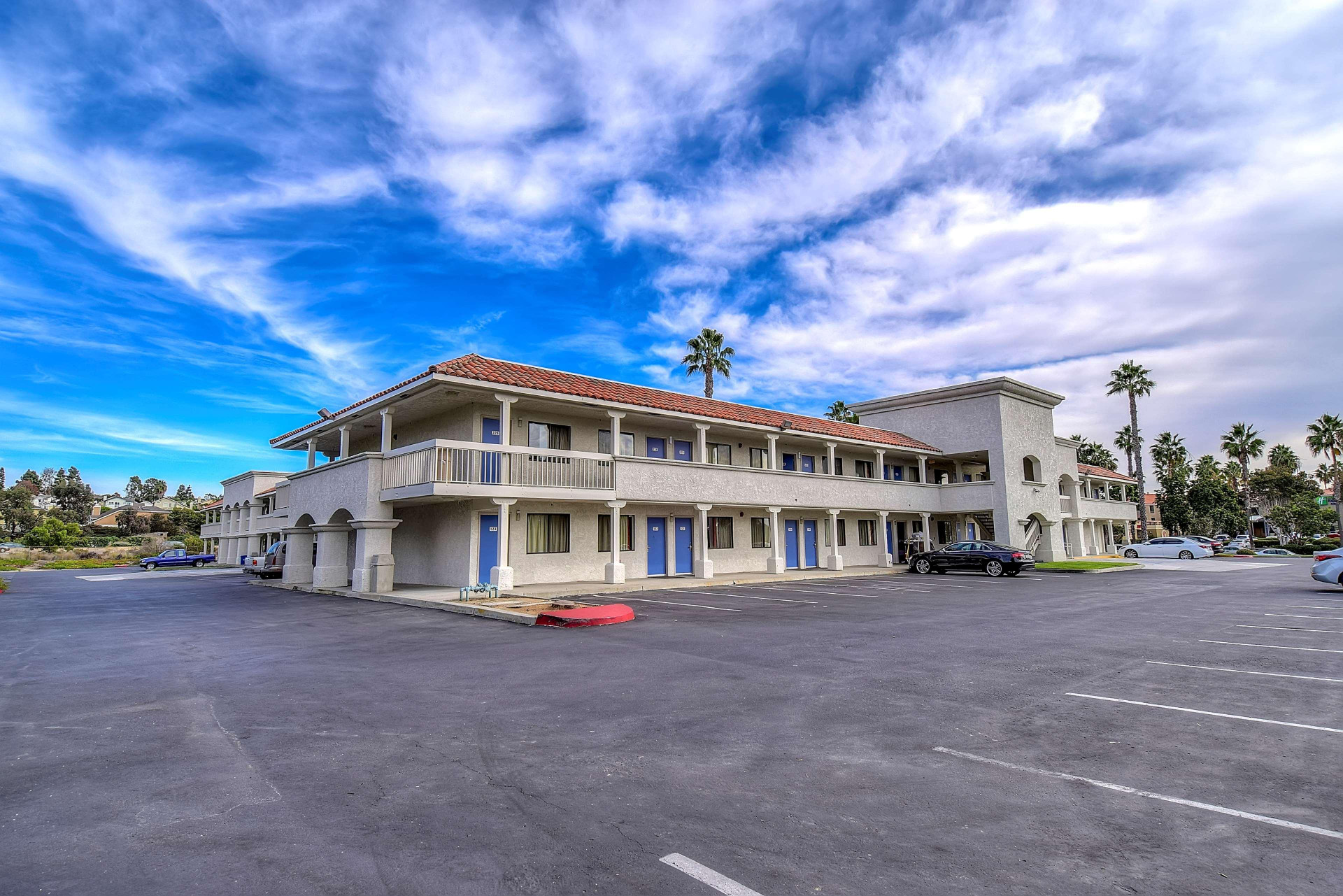 Vista Exterior Motel 6 Carlsbad, CA Beach