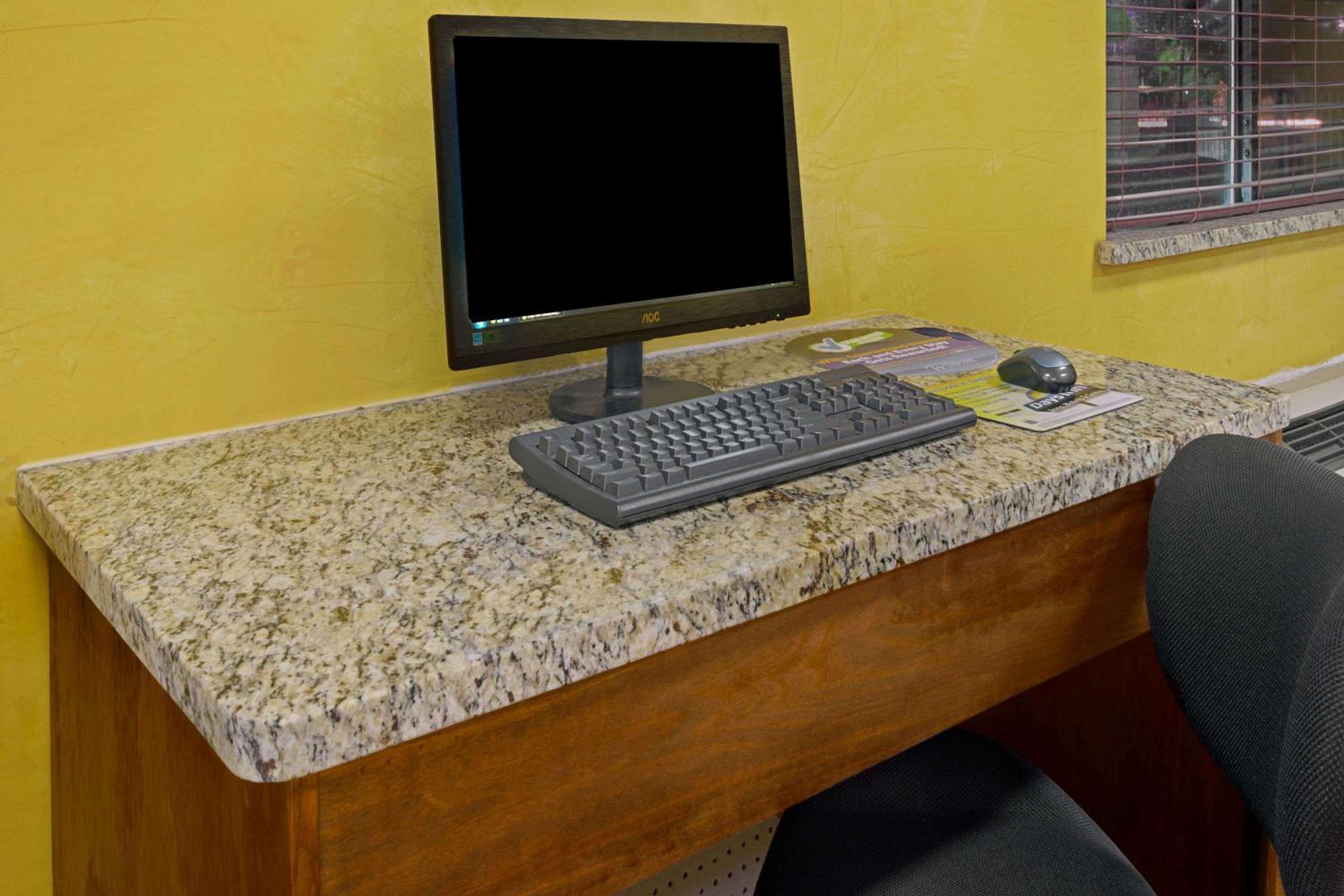 Centro de Negocios Days Inn by Wyndham East Albuquerque