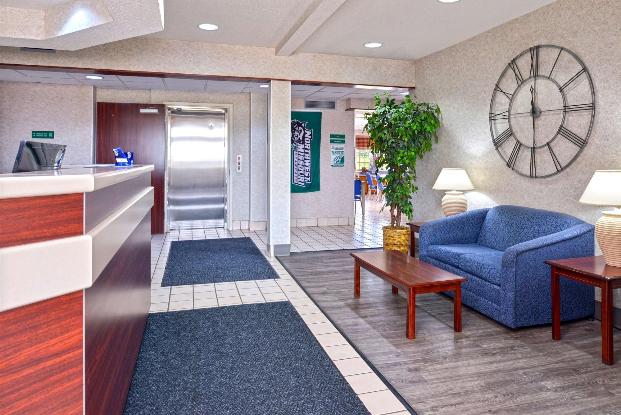 Vista Lobby Americas Best Value Inn & Suites Maryville