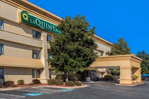 Alojamiento - La Quinta Inn & Suites by Wyndham N Little Rock-McCain Mall