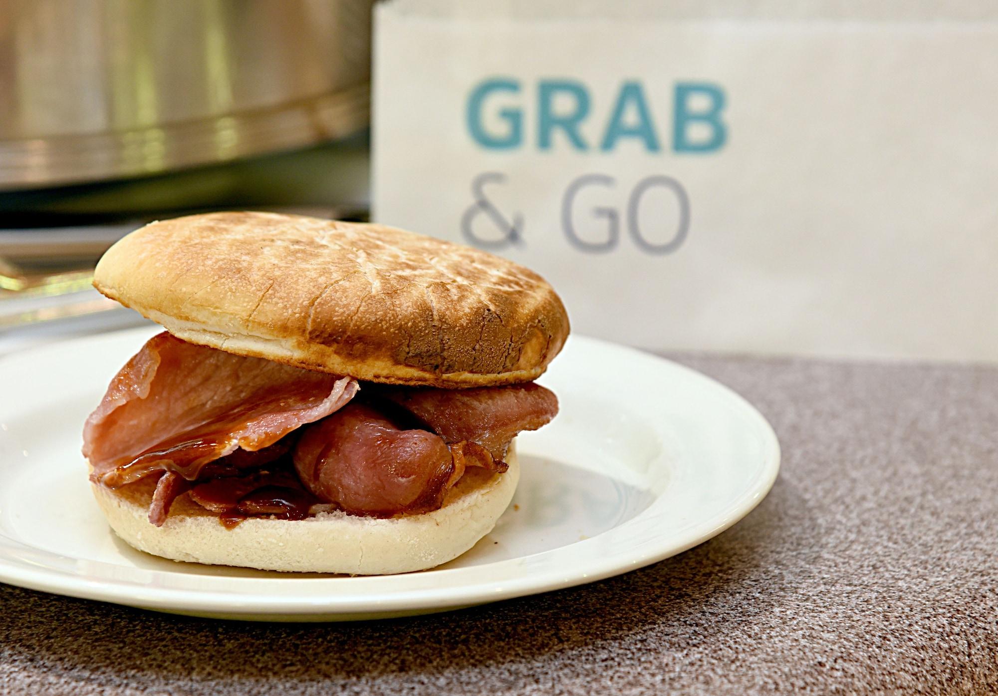 Restaurant Holiday Inn Express Albert Dock by IHG