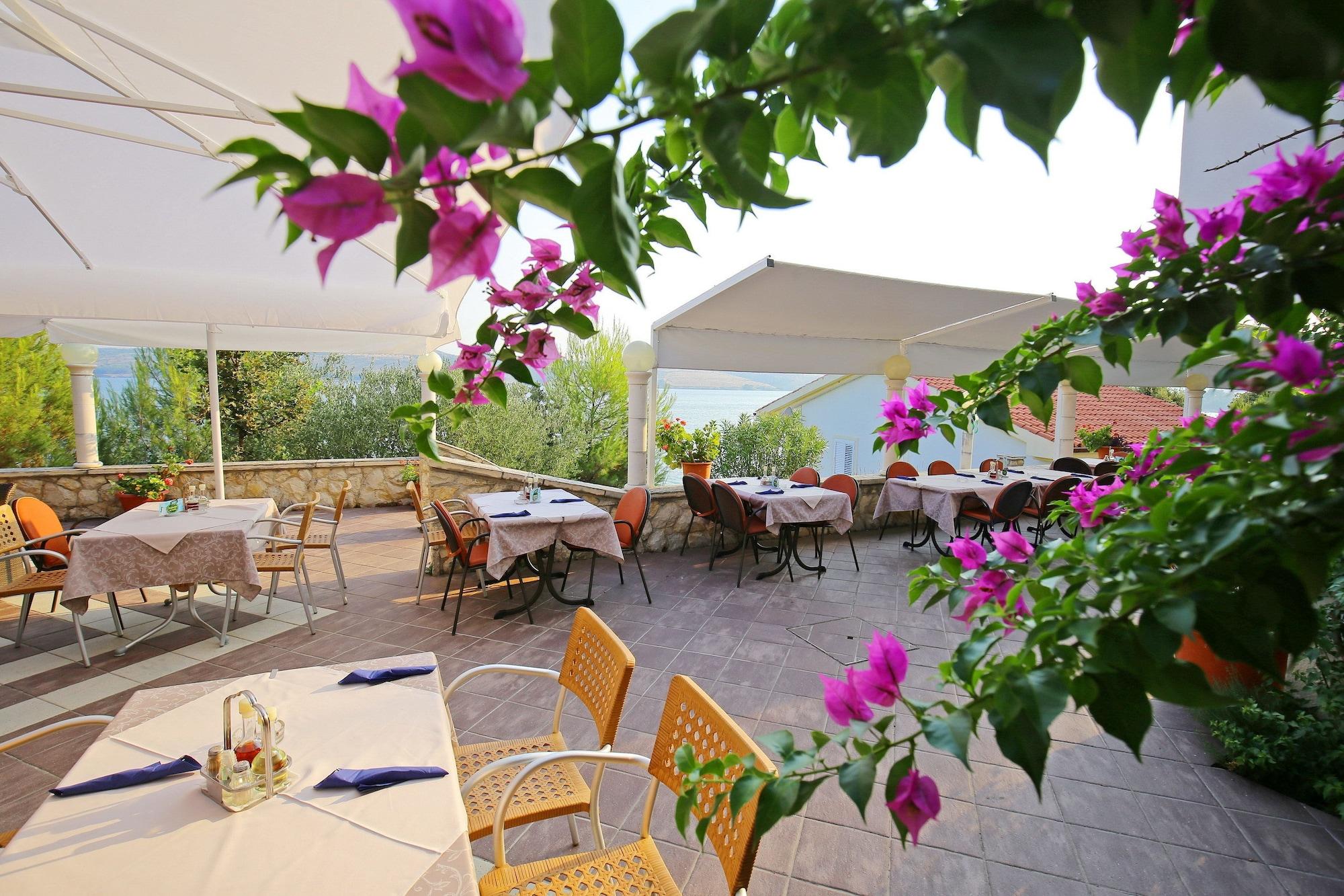 Restaurant Hotel Lucija