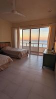 Alquiler Vacacional - Spacious 3-Bedroom Beachfront Penthouse in Cozumel! - 15 min walk from downtown!