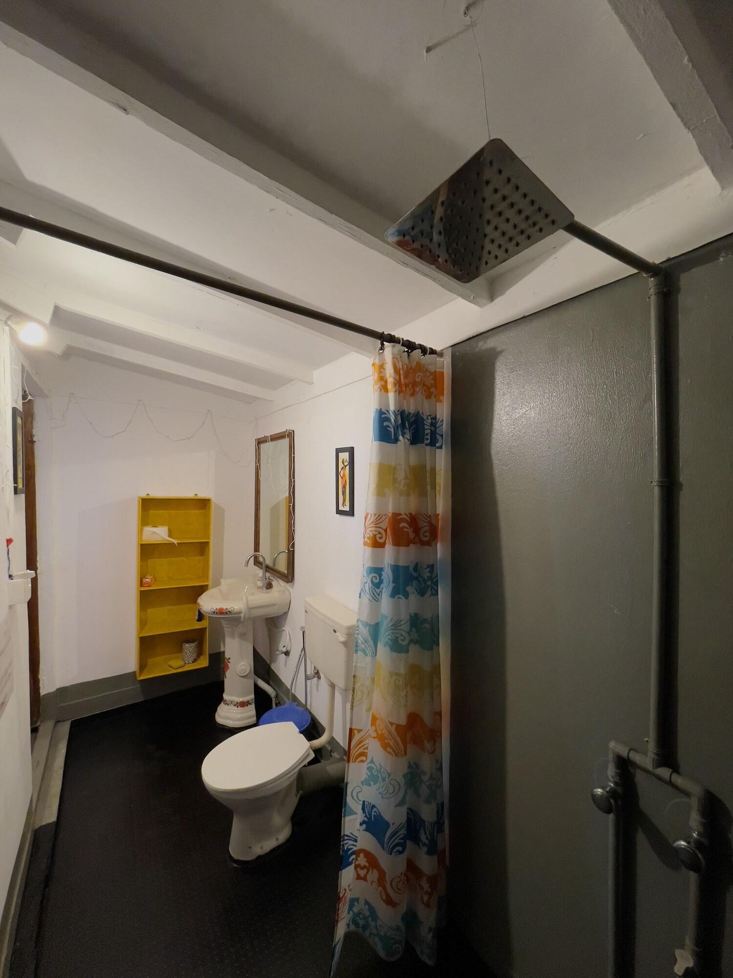 Equipamiento de Habitación Kranti Yoga Tradition