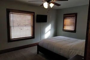 Alquiler Vacacional - Beautiful House walk to everything downtown!