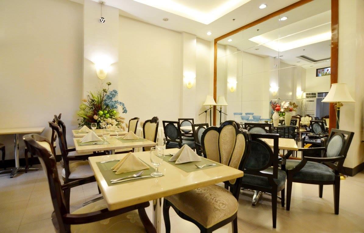 Restaurant The Windy Ridge Hotel Manila