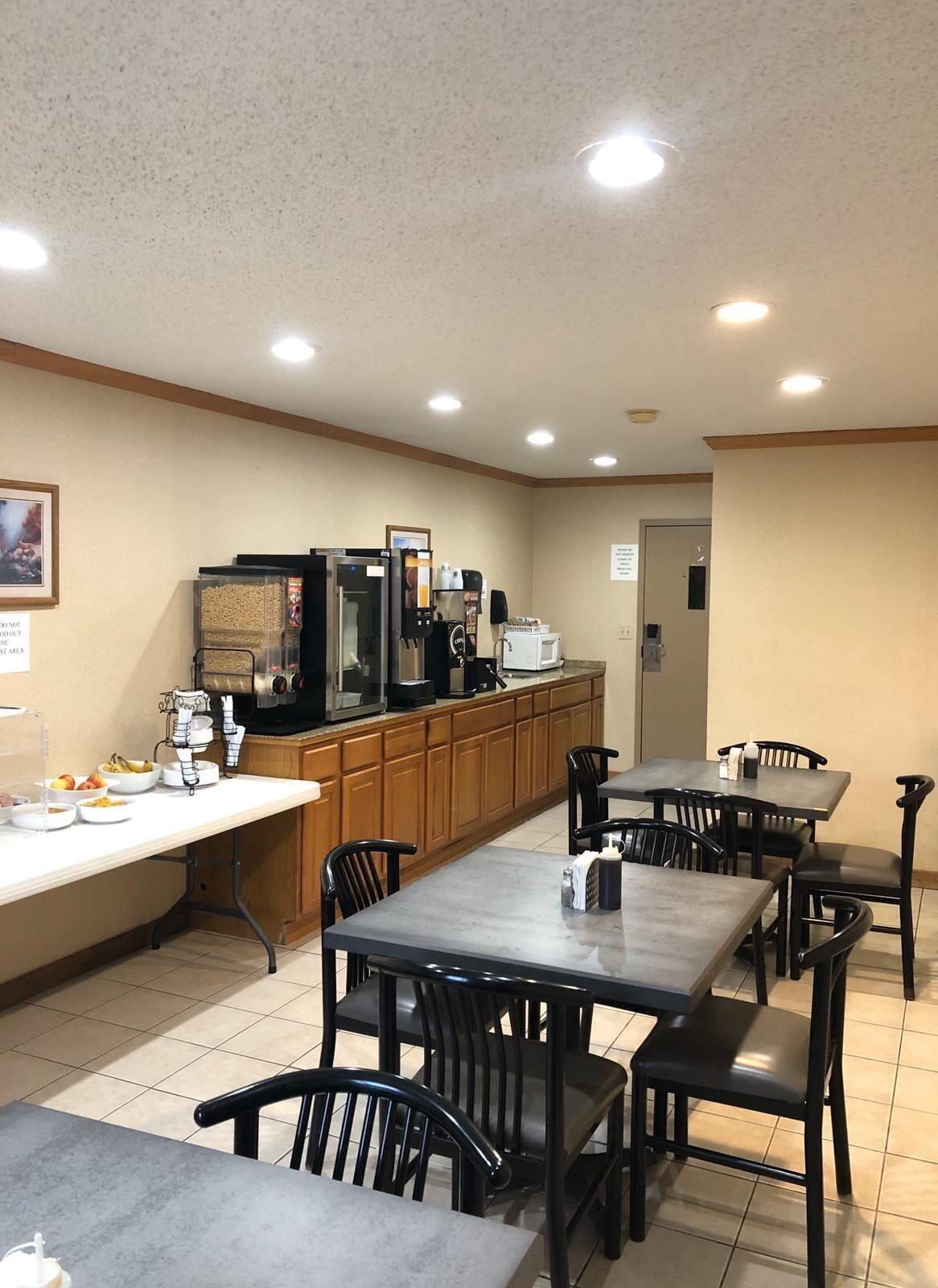 Restaurant Denison Inn & Suites