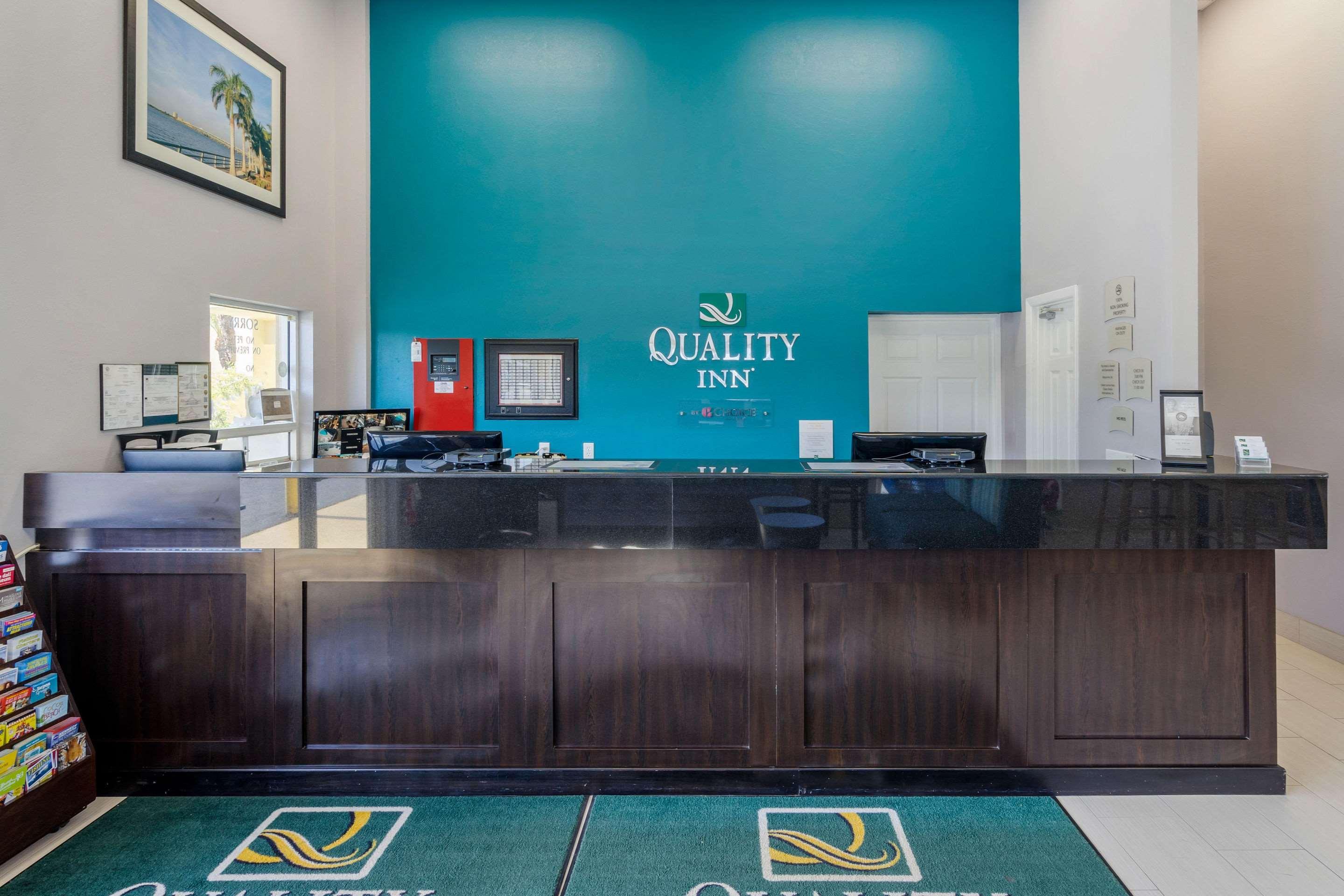 Vista Lobby Quality Inn Bradenton North I-75