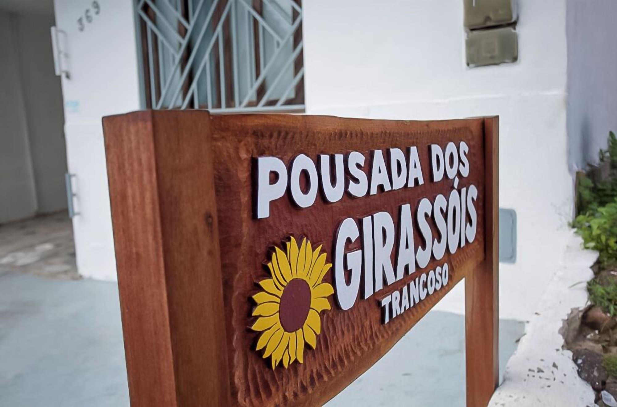 Vista da fachada POUSADA DOS GIRASSOIS TRANCOSO