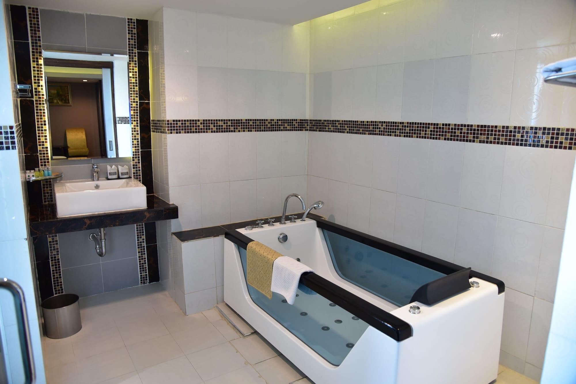 Equipamiento de Habitación Grand Pink Hotel Hat Yai