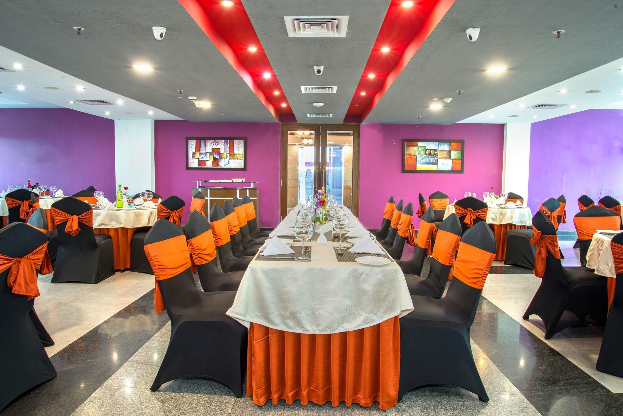 Vista Lobby Hide Away Suites