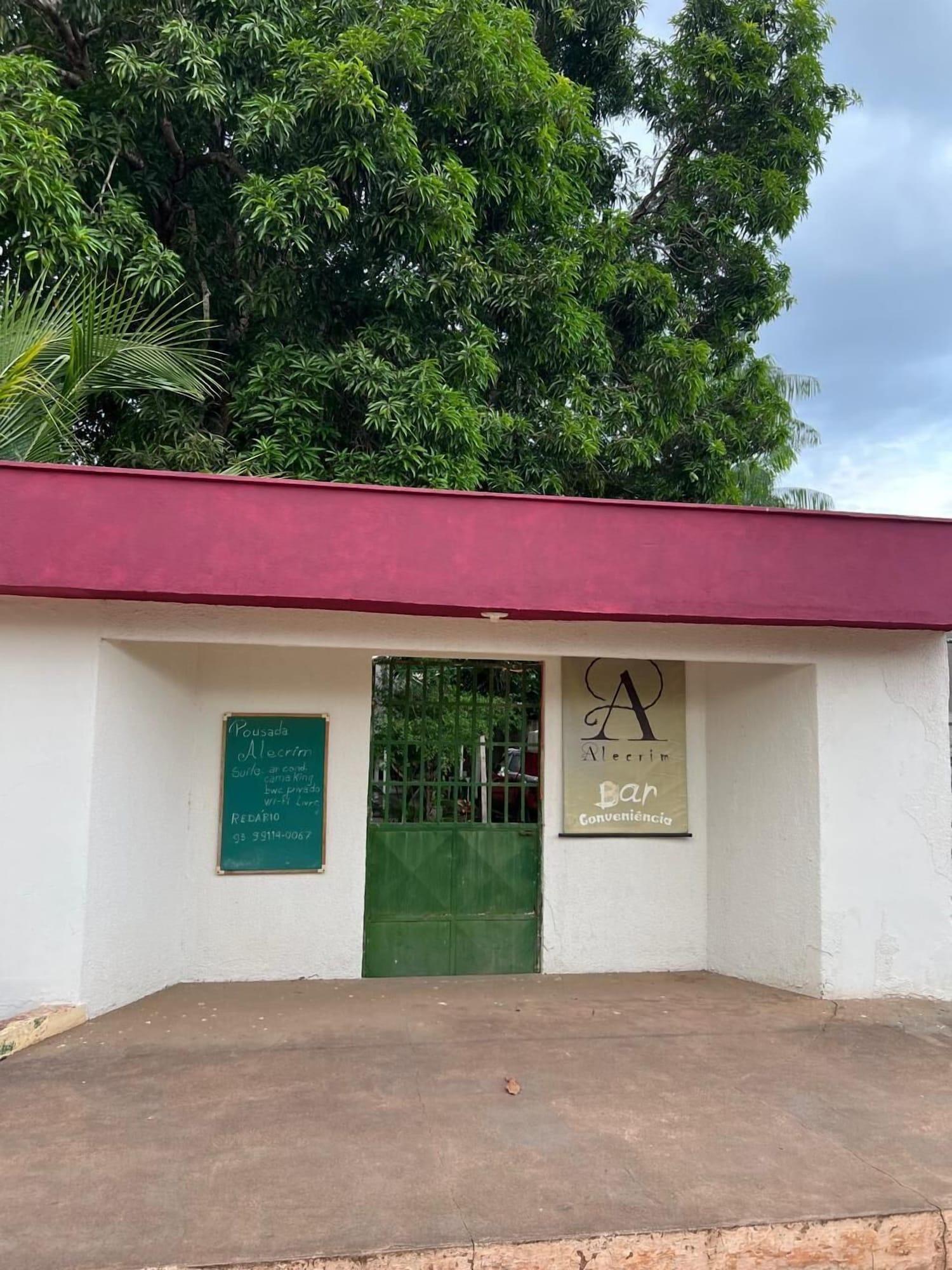 Vista Exterior Pousada Alecrim