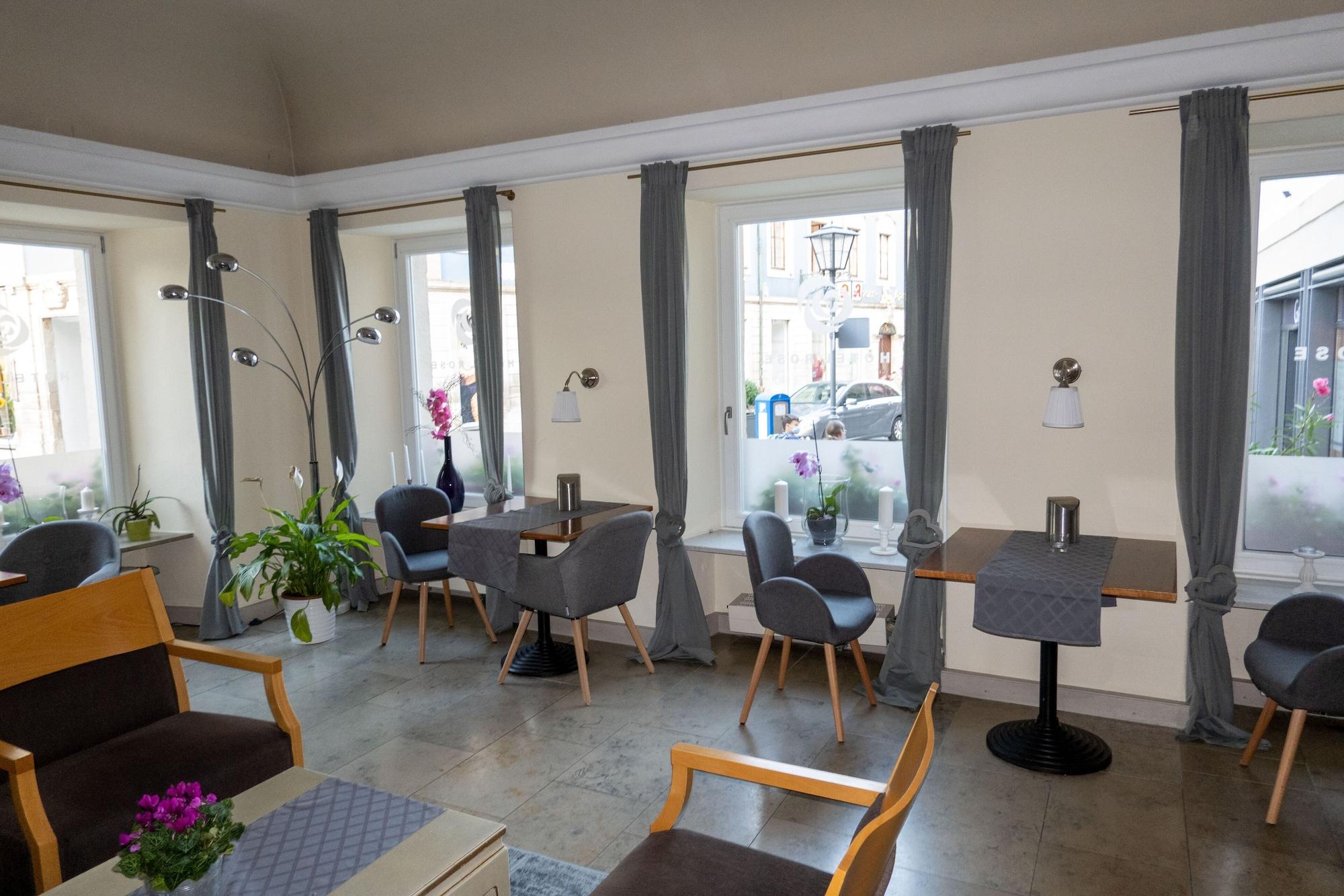 Vista Lobby Hotel Rose