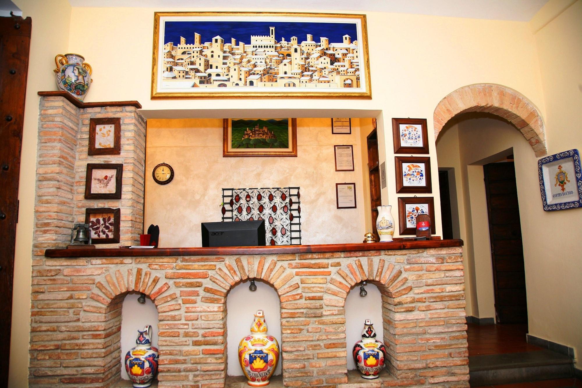 Vista Lobby Castello Cortevecchio