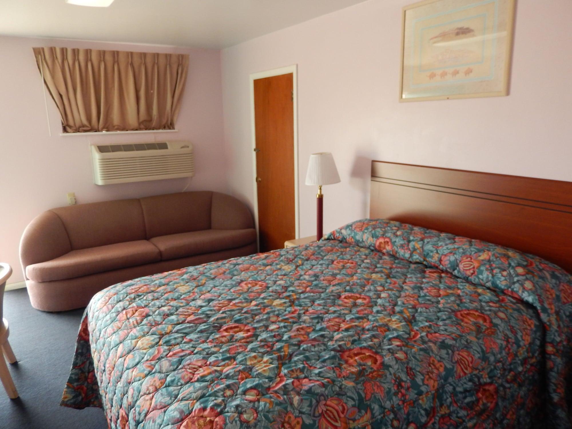 Varios Townsman Motel