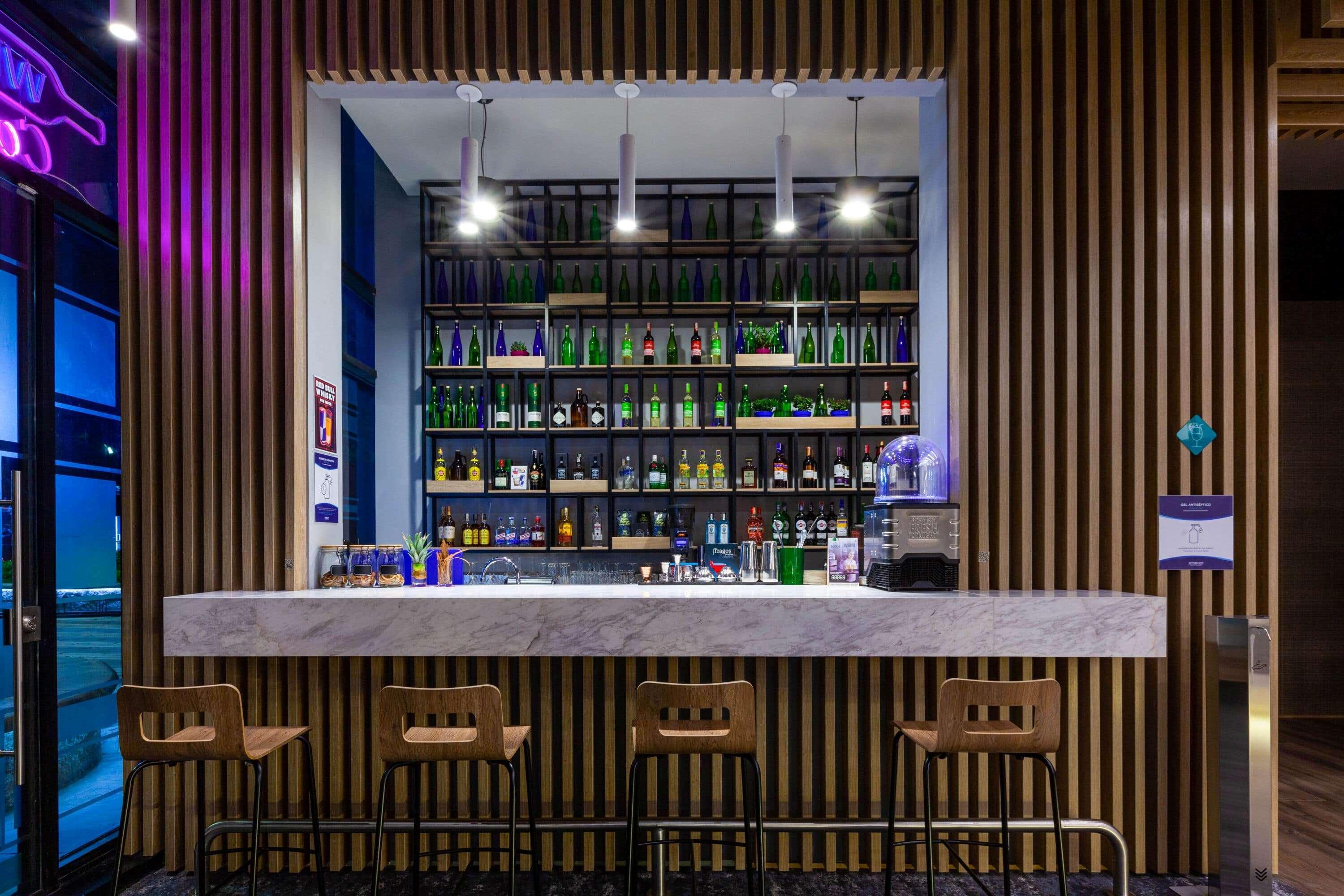 Bar/Salón Hotel Distrito ZF