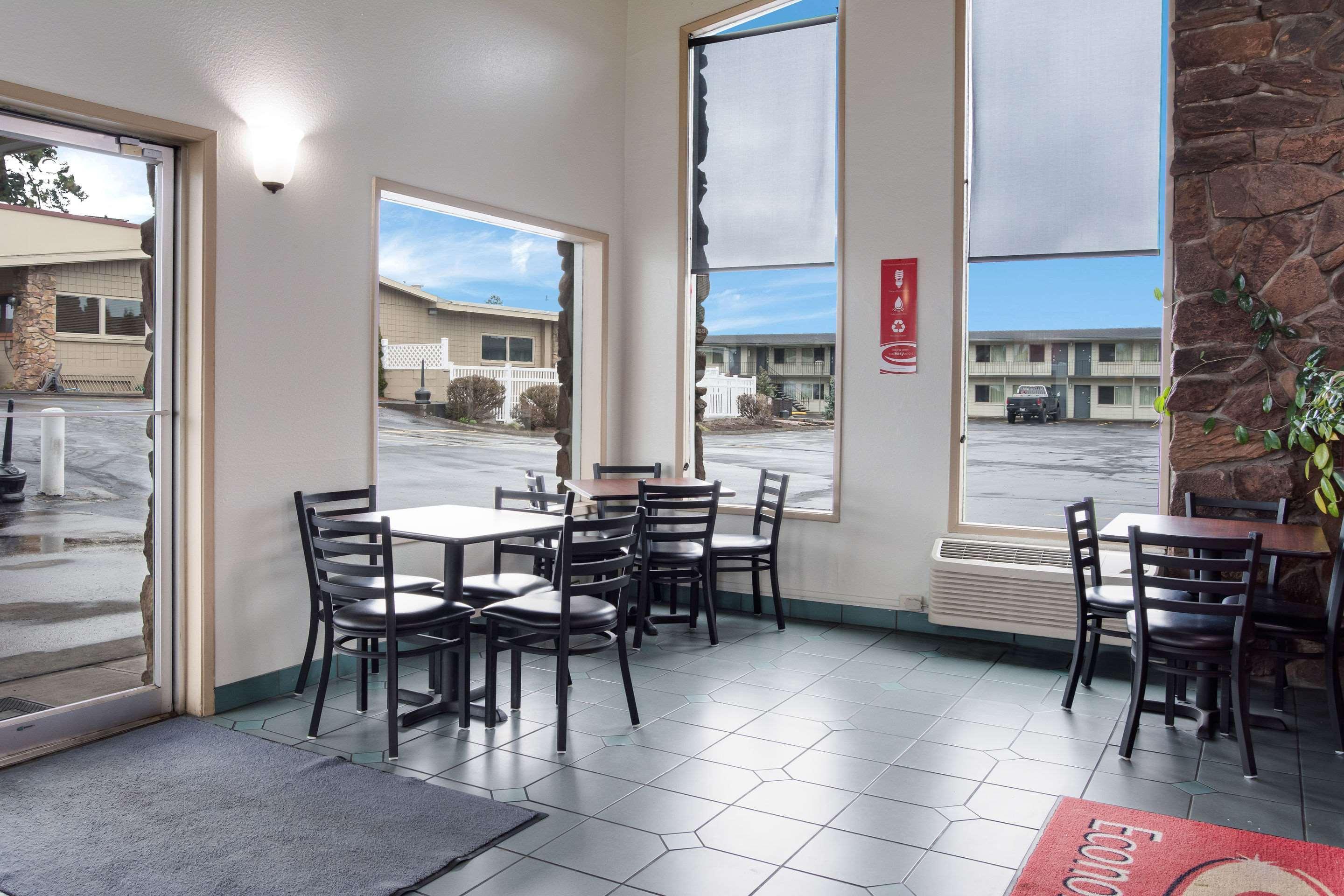 Restaurant Bend Inn & Suites