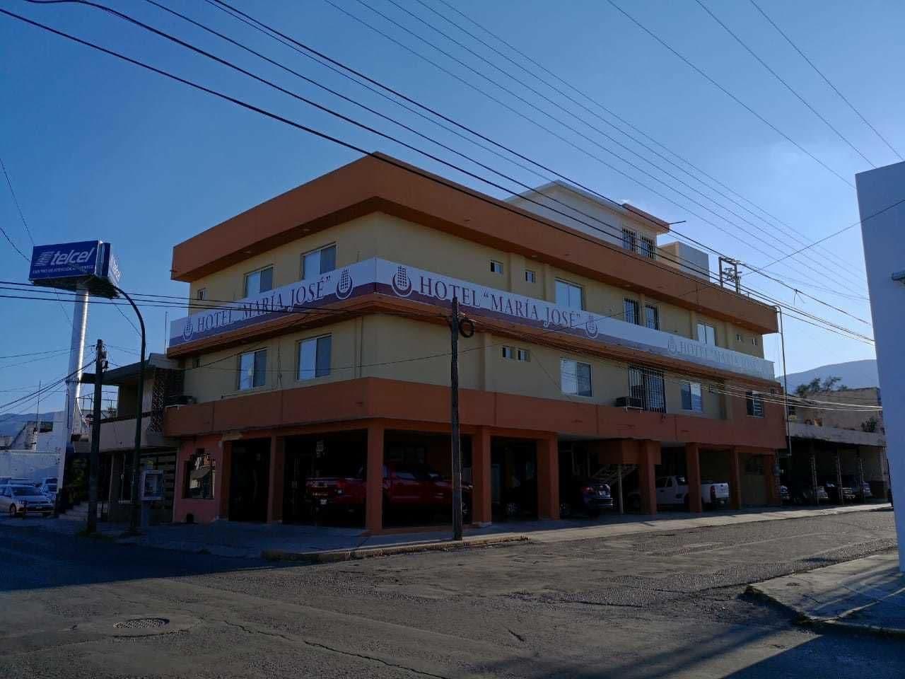 Vista Exterior Hotel Maria Jose