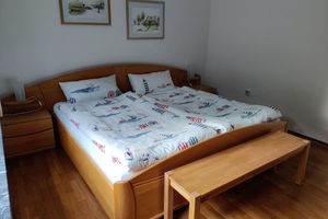 Alquiler Vacacional - Vacation apartment Jantje in Emden city center with garden directly on the canal