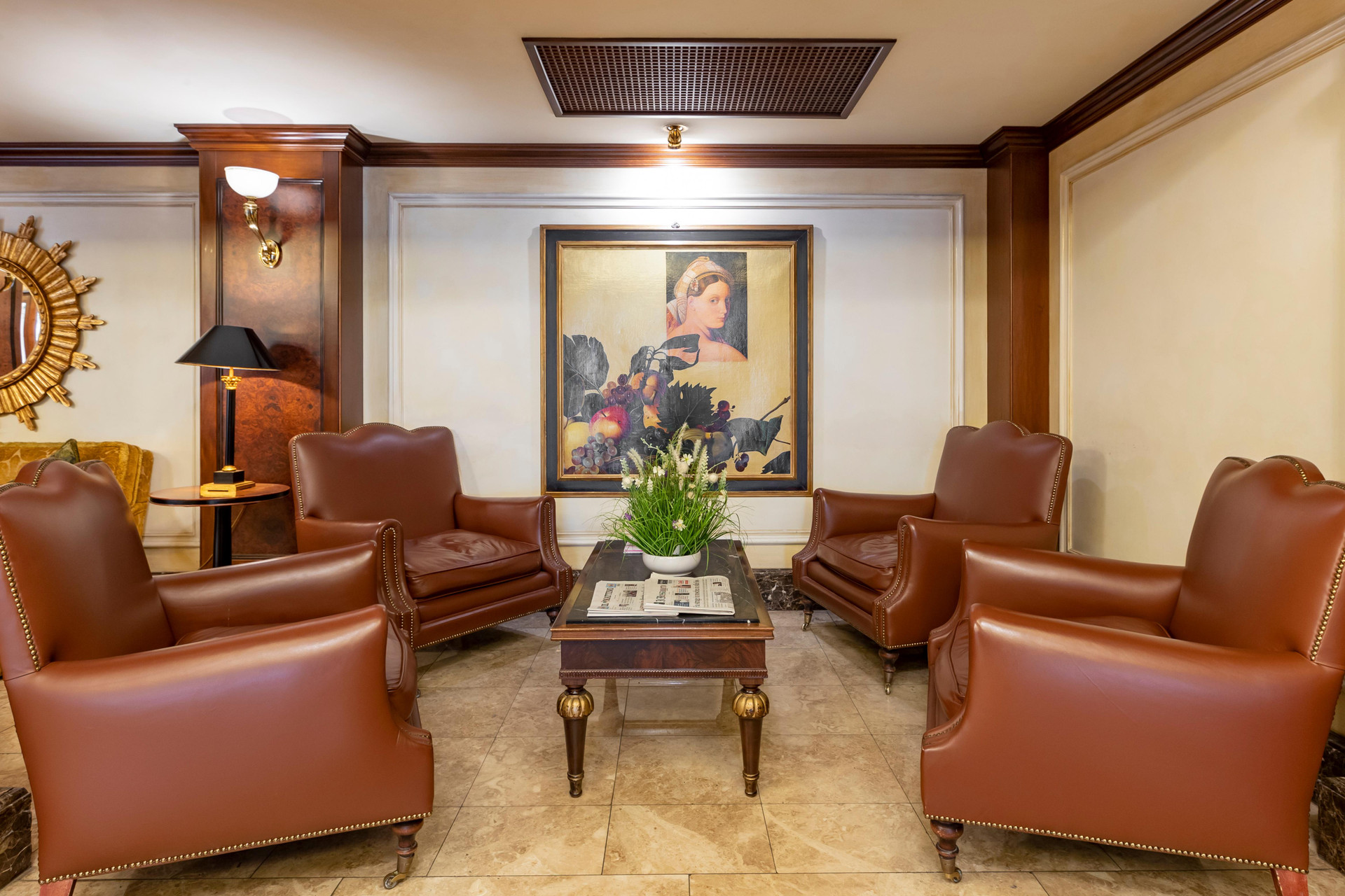 Vista Lobby River Château Hotel