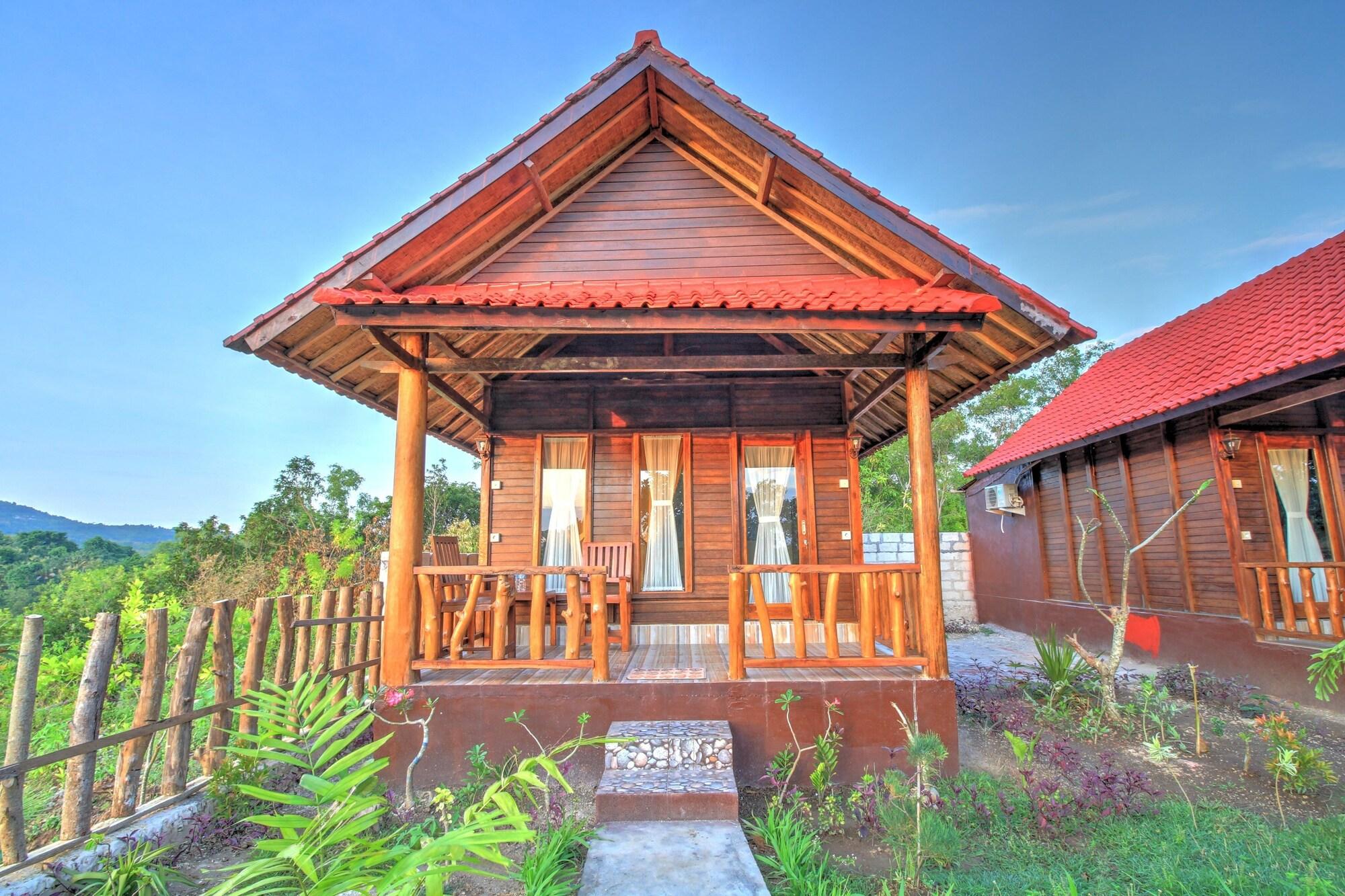 Varios Ayu Hill Bungalow