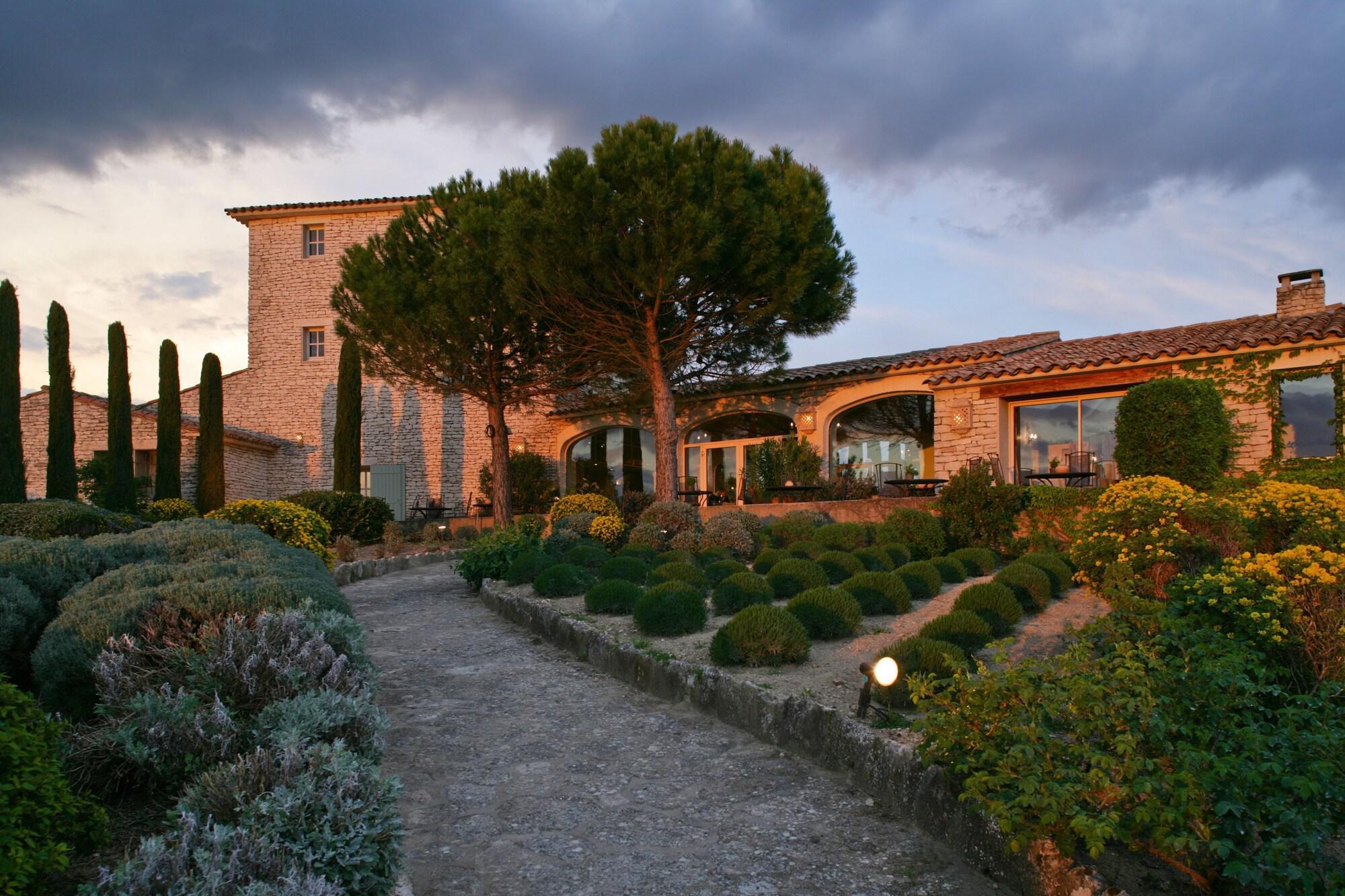 Vista Exterior Capelongue