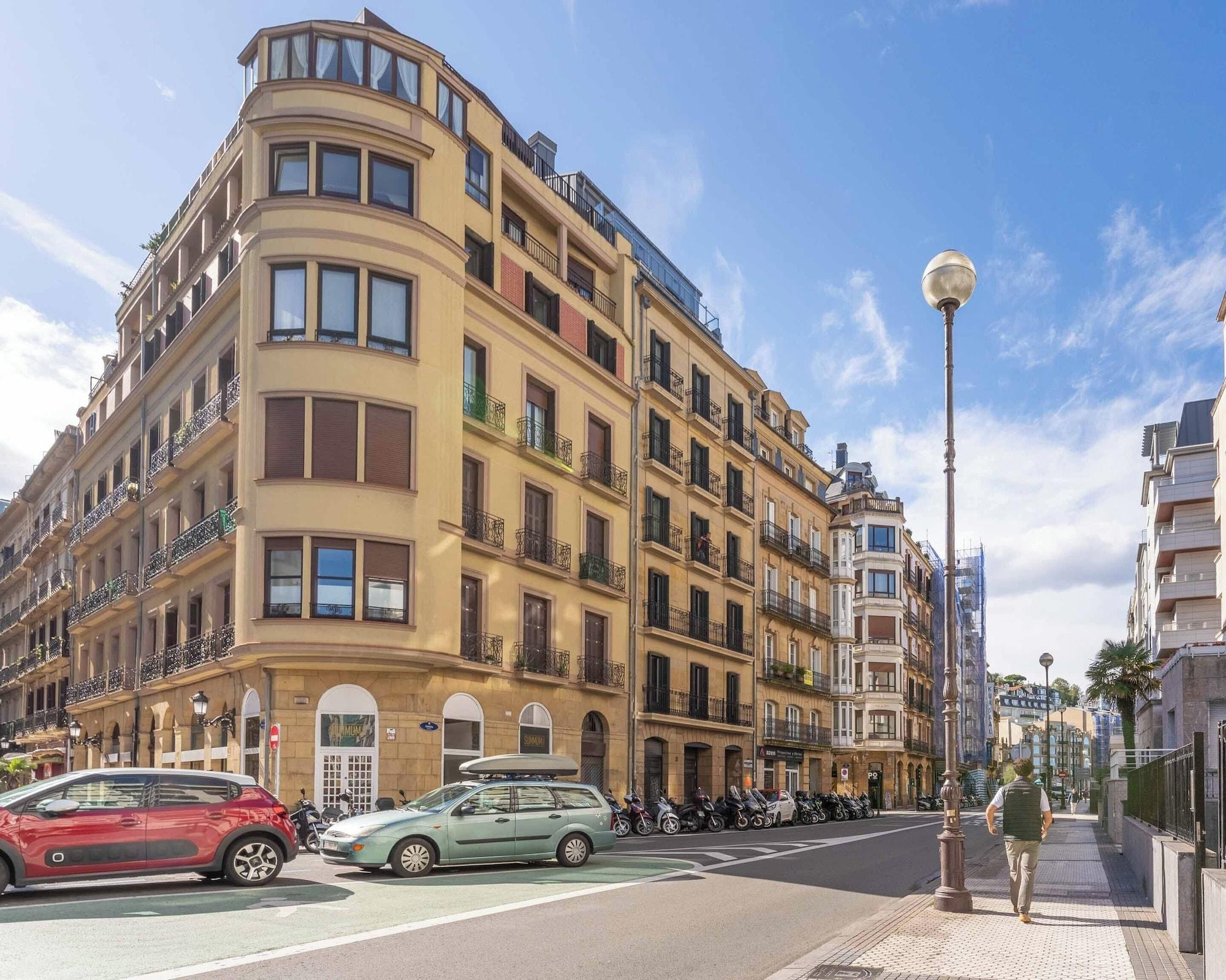 Vista Exterior Limehome San Sebastian Zubieta Kalea