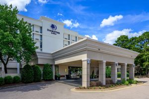 Alojamiento - DoubleTree by Hilton Raleigh Midtown, NC
