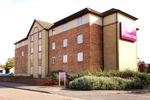 Alojamiento - Premier Inn Slough
