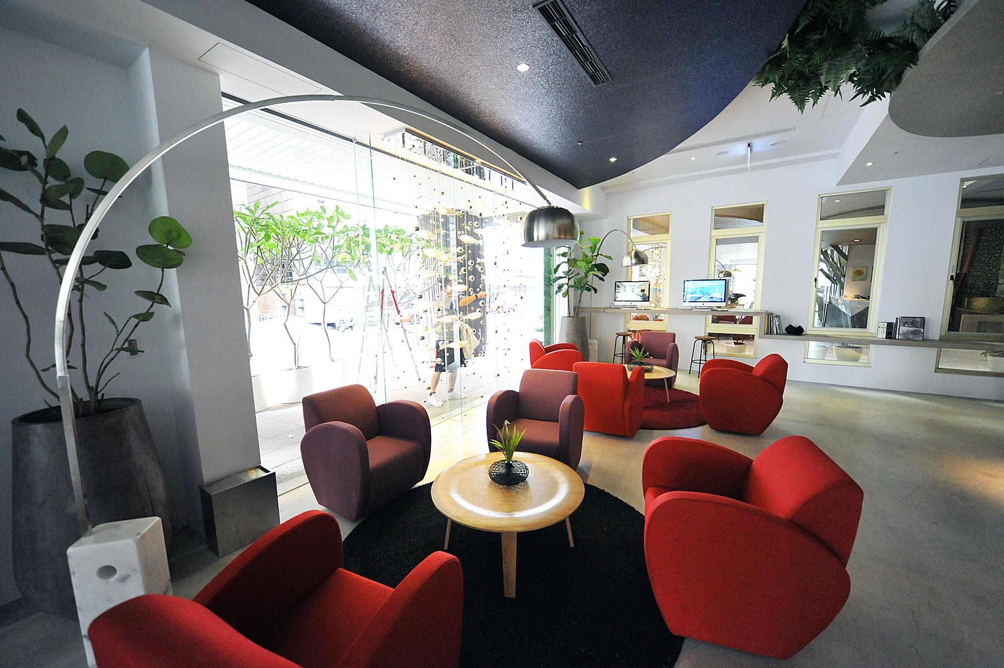 Bar/Salón Hotel Day Plus Tamsui