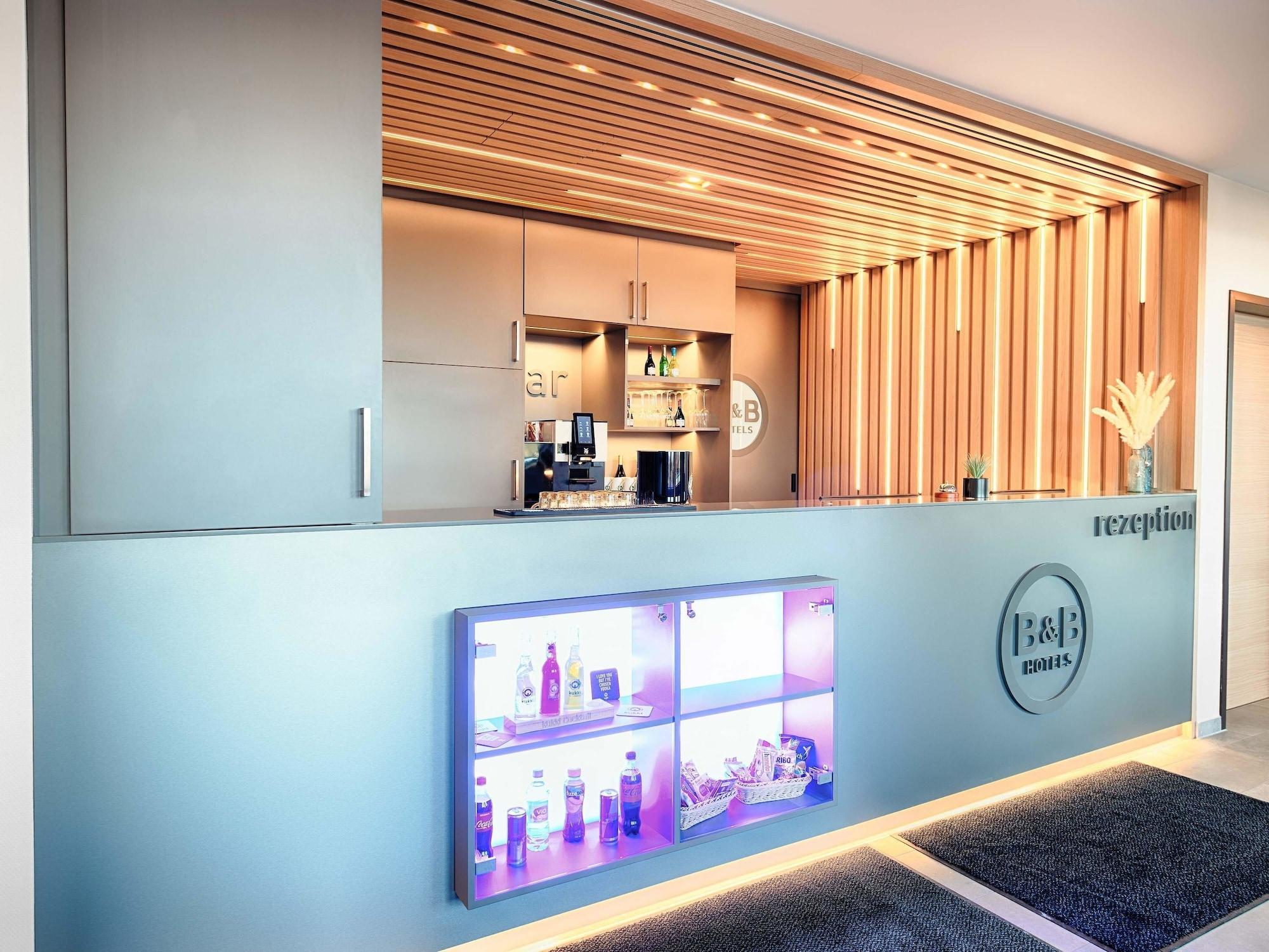 Bar/Salón B&B Hotel Emden