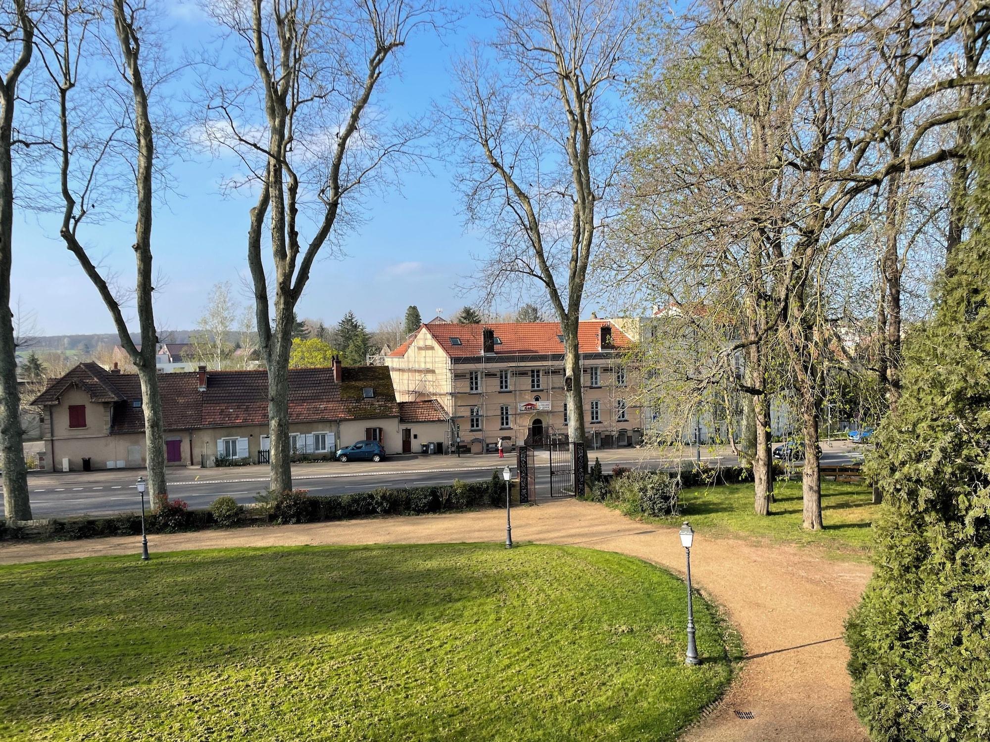 Comodidades del Alojamiento La Maison Verneuil