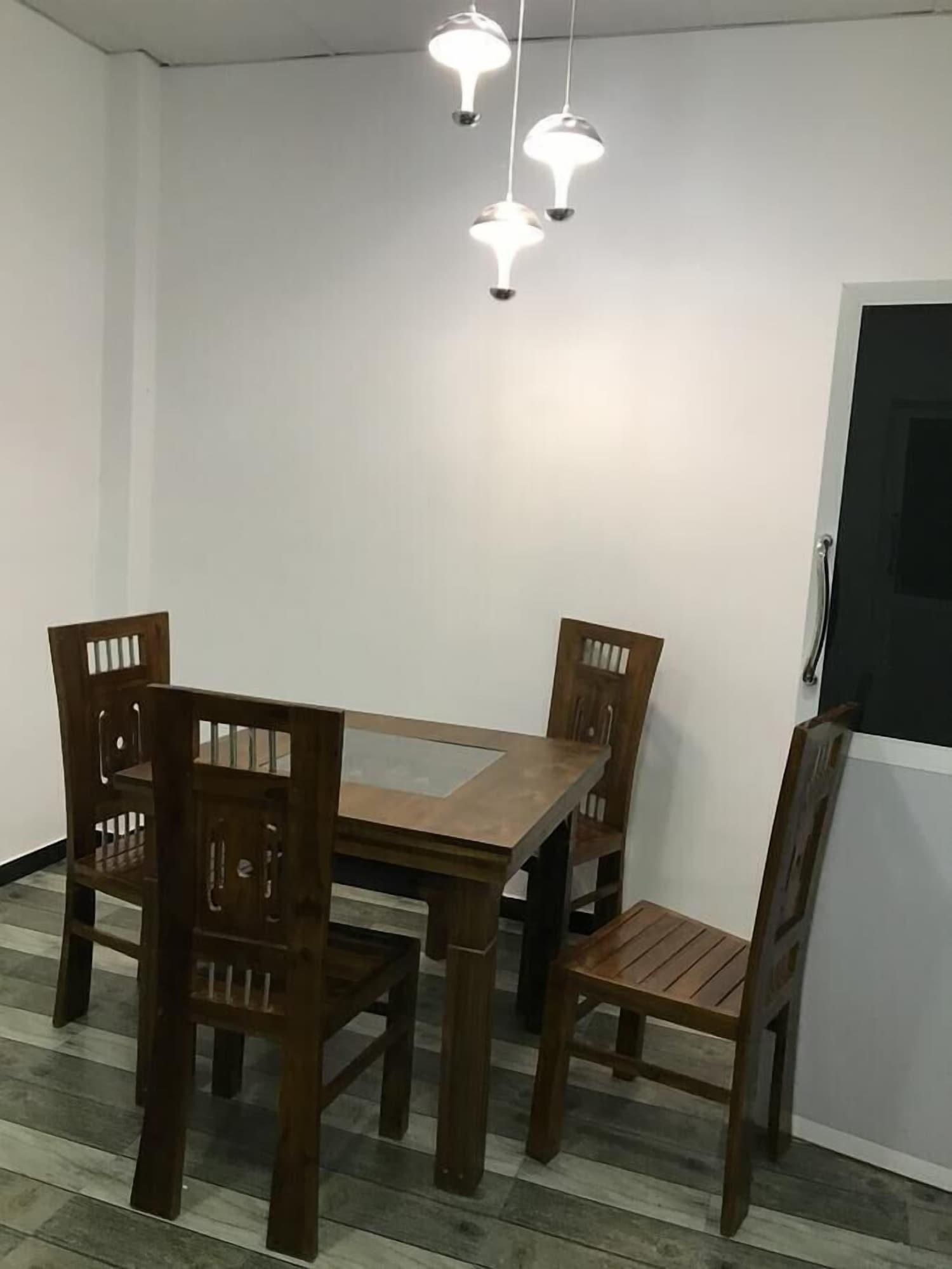 Restaurant Grand Star Guest House