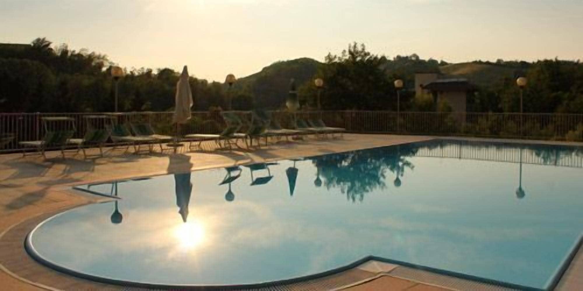 Varios Hotel Ducale