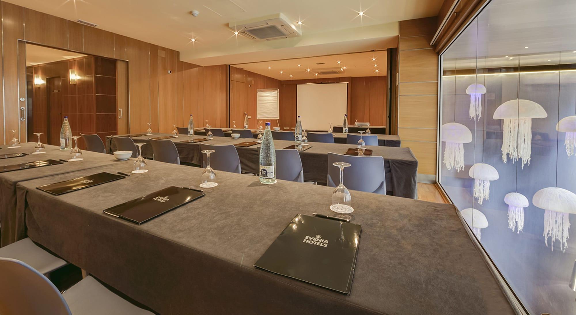 Sala de Reuniones Evenia Rossello