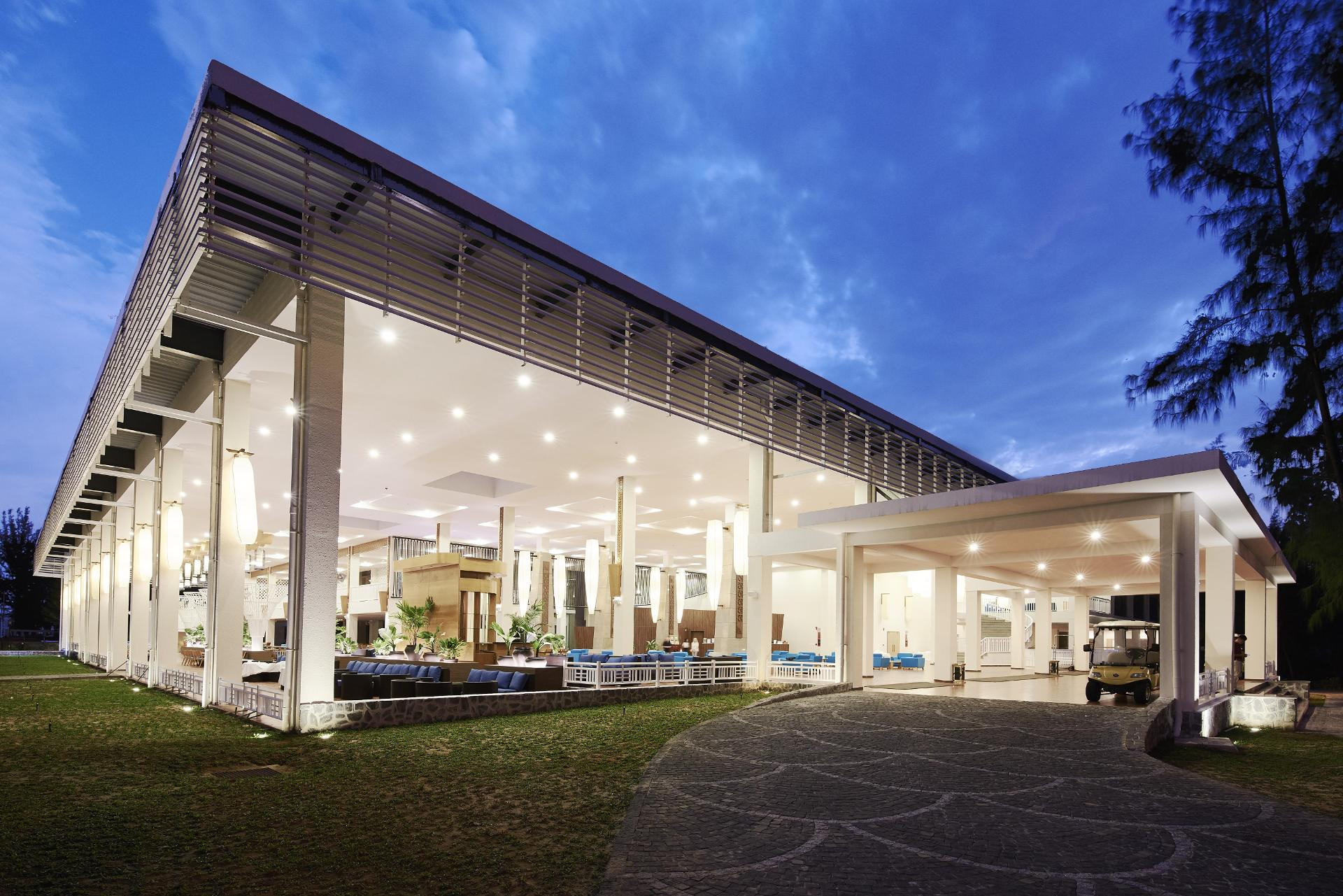 Vista Lobby Sandy Beach Non Nuoc Resort