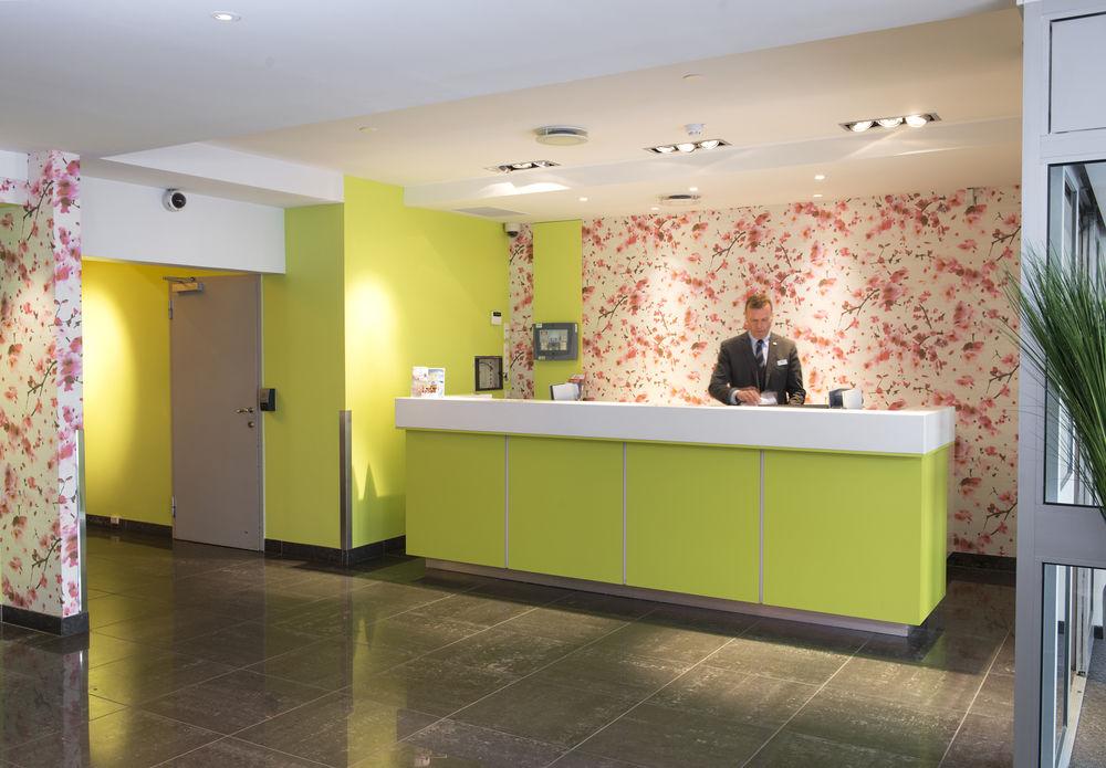 Vista Lobby Thon Hotel Munch