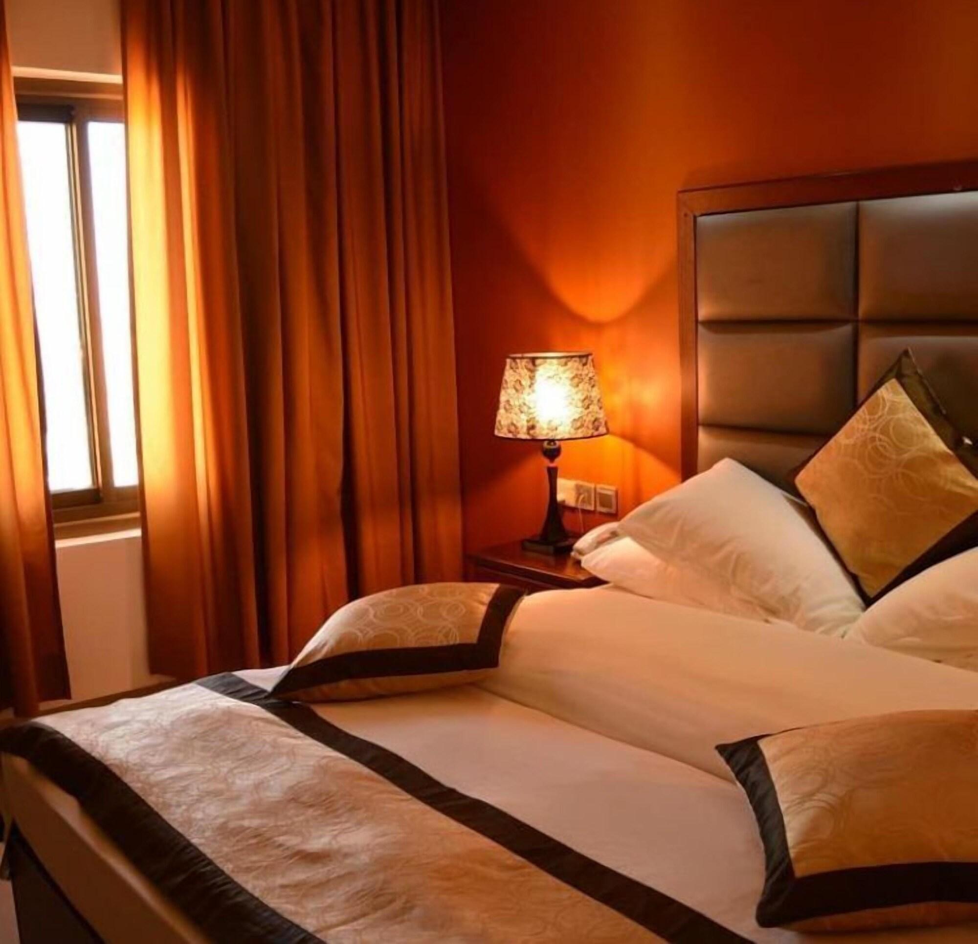 Varios Tetra Tree Hotel