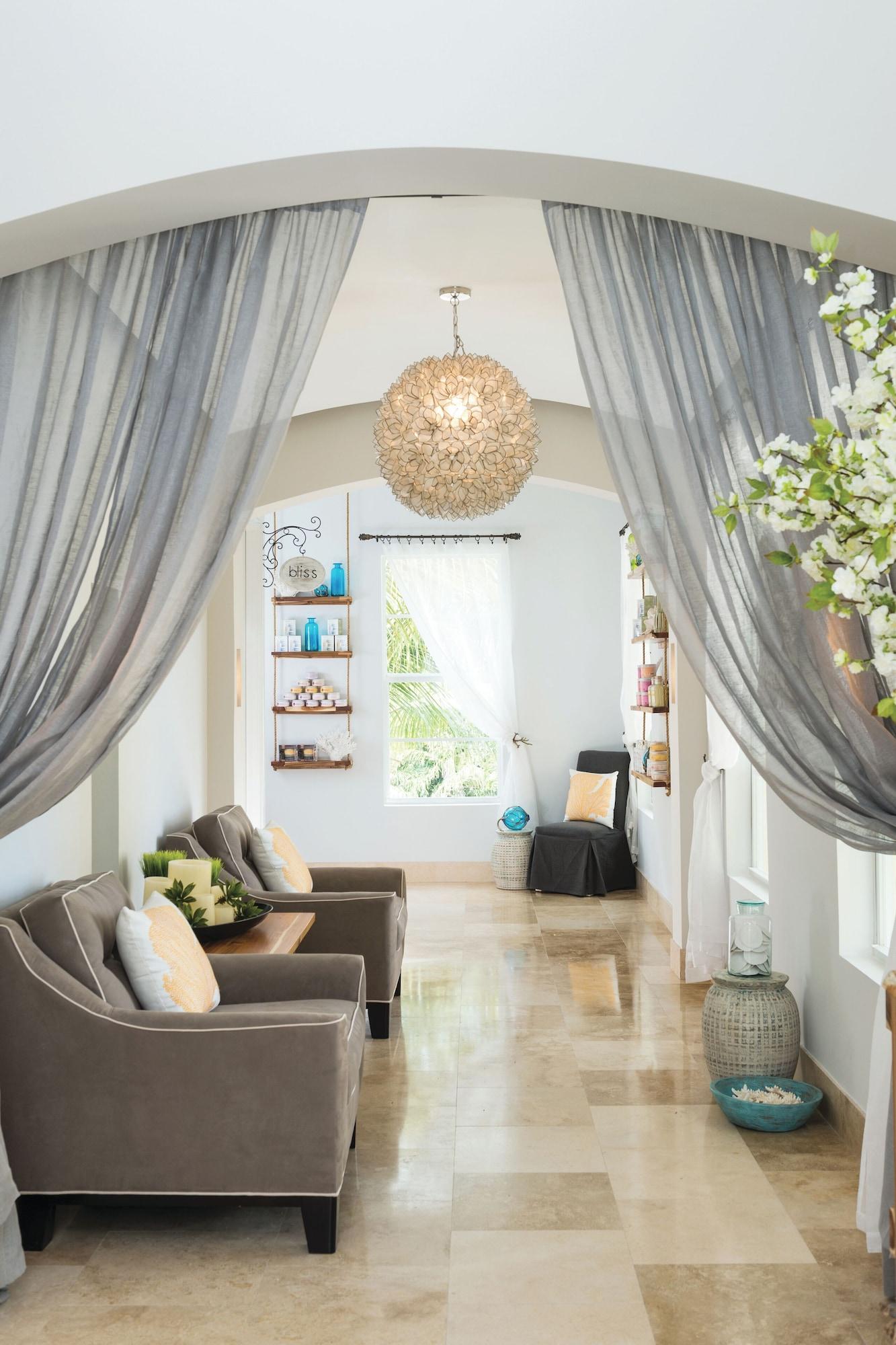 Spa Beachfront at Windsong on the Reef