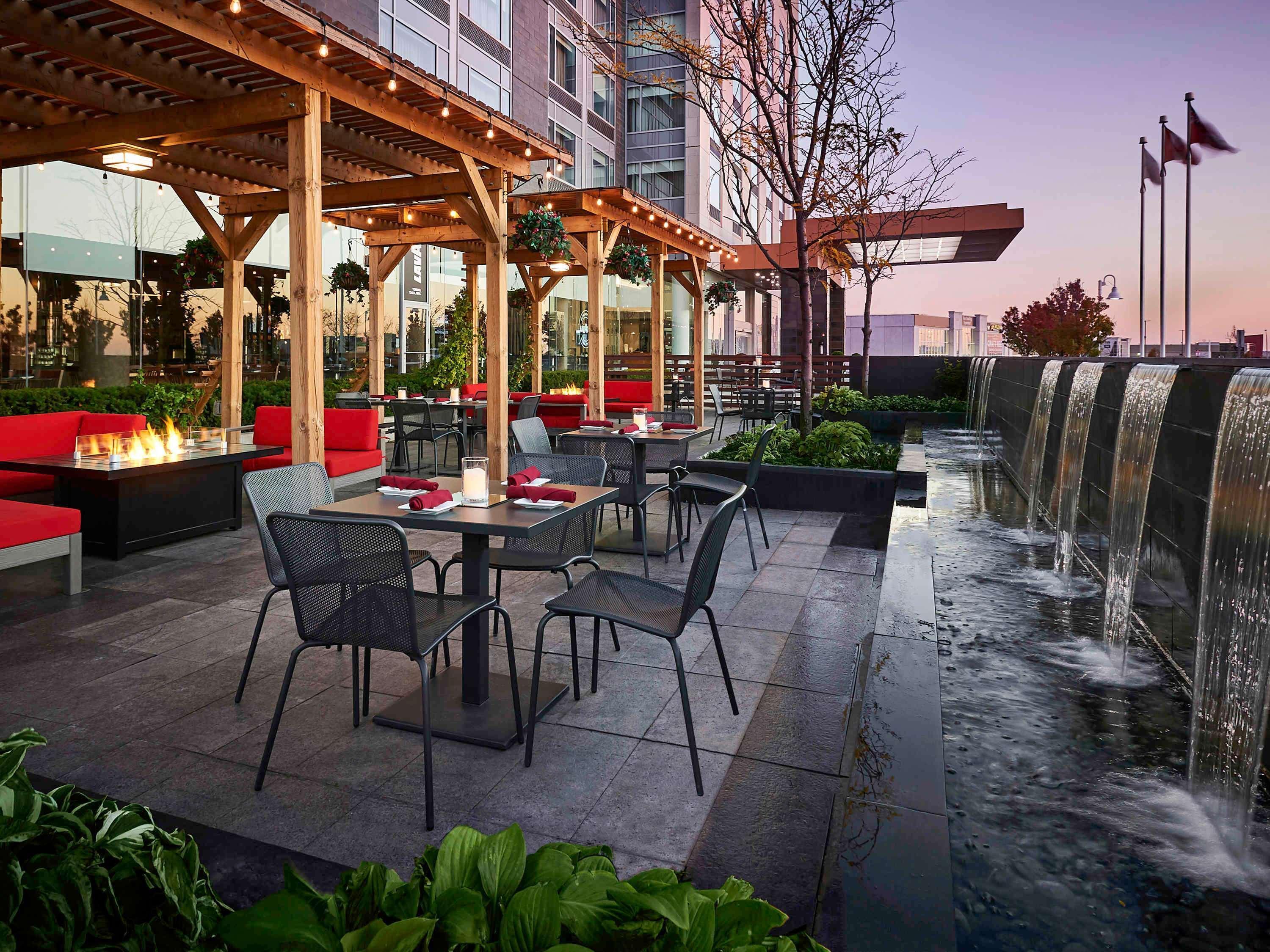 Restaurant Novotel Toronto Vaughan Centre