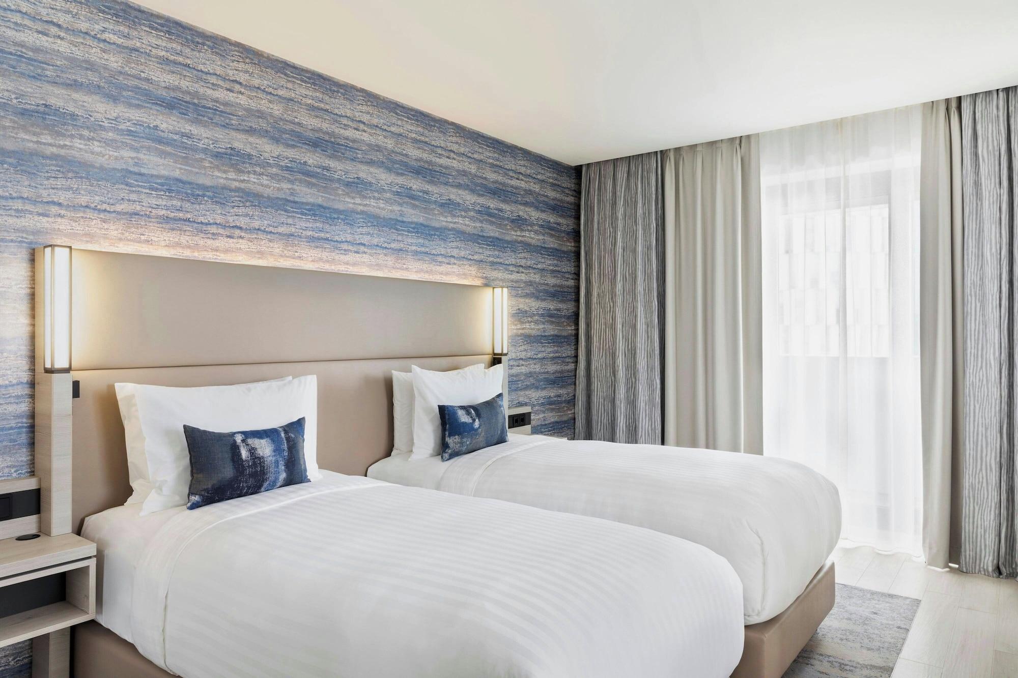 Habitación Courtyard By Marriott Batumi