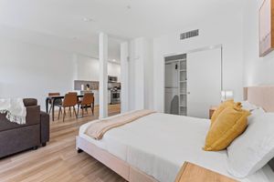 Alojamiento - Charming LA Retreat