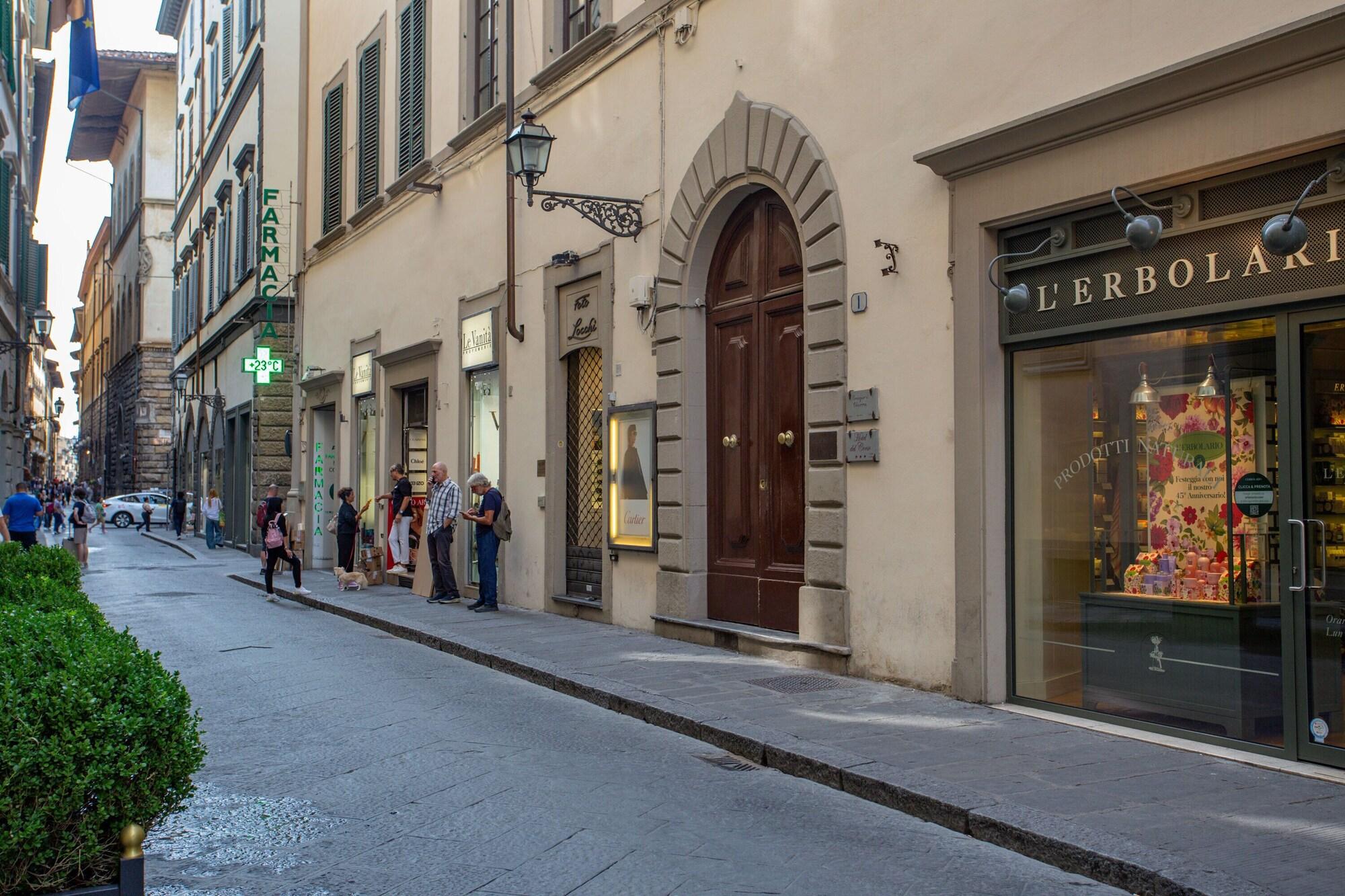 Vista Exterior Boutique Hotel del Corso