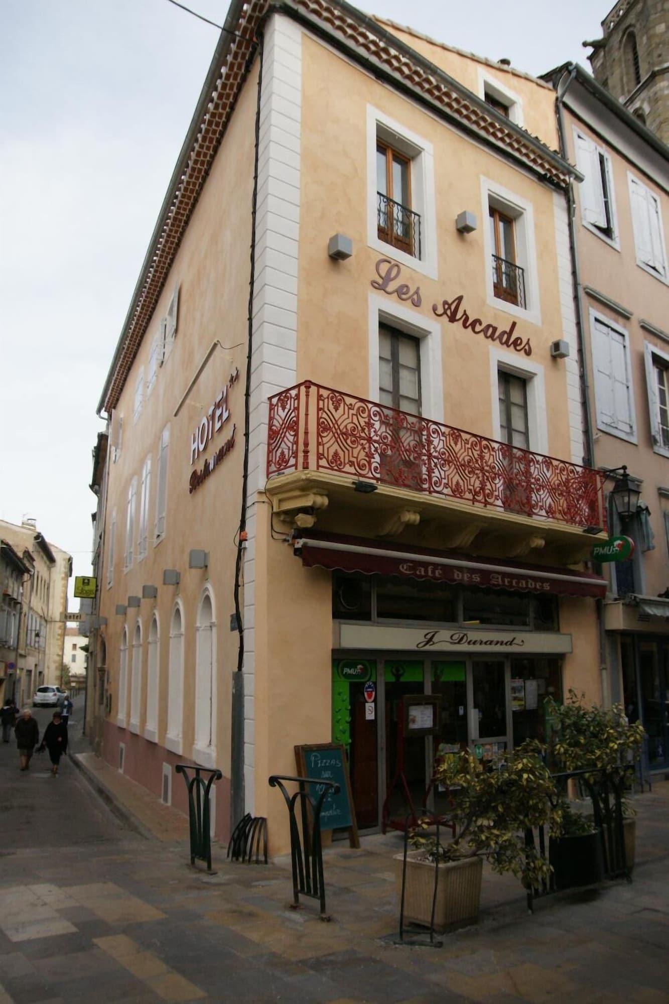 Vista Exterior Hotel Les Arcades